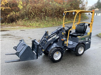 Eurotrac W10 STAGE 5 m. skovl og pallgafler - Máy xúc lật mini gấp khúc