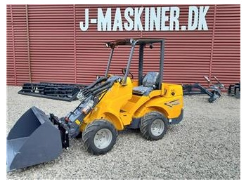 Eurotrac W11 Teleskob - Máy xúc lật mini gấp khúc