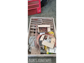 Div deler til Hesston 4700 presse. - Máy móc nông nghiệp