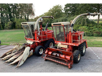 Hesston 7650 - Máy gặt đập thức ăn gia súc