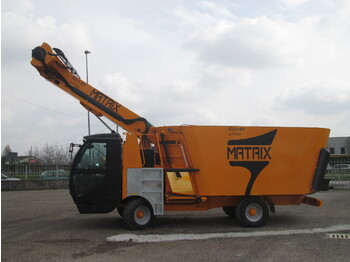 Xe trộn thức ăn gia súc ITALMIX rover up