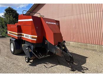 Hesston 4860S - Máy đóng kiện vuông