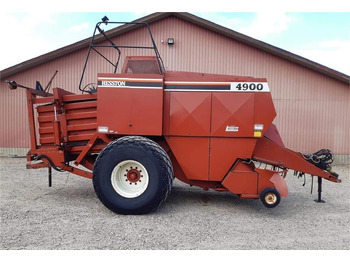 Hesston 4900 m/ballevogn - Máy đóng kiện vuông