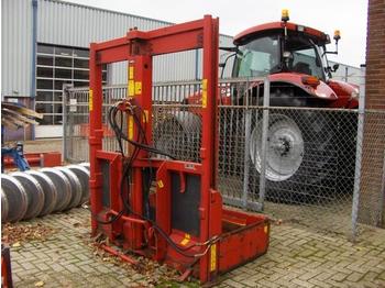 BVL U-145 KUILVOERSNIJDER - Máy băm rơm