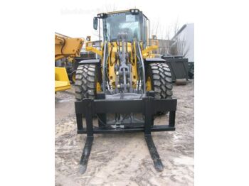 Balavto HYDRAULIC PALLET FORKS for Loaders - Chĩa
