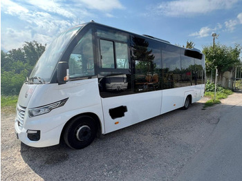 Xe bus mini IVECO Daily 70c18