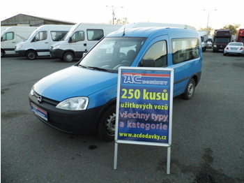 Opel Combo Tour 1.7DI 16v 5sitze  - Xe bus mini