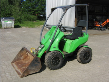 Avant M220EMNT - Máy xúc lật bánh lốp