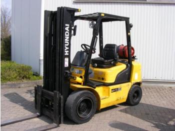 Hyundai 30 L-7 - Xe nâng diesel