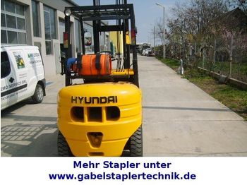 Hyundai HLF25  - Xe nâng điện