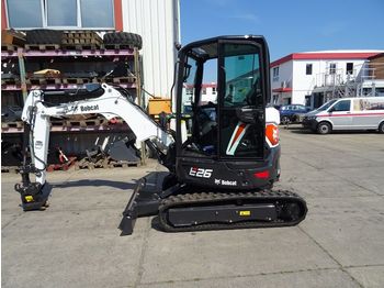 Máy xúc mini BOBCAT E26