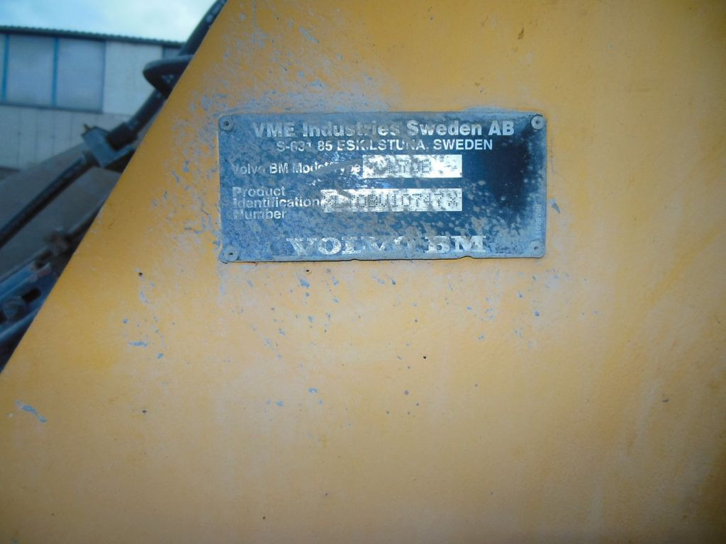 Máy xúc lật bánh lốp Volvo BM L 70 B: hình 26
