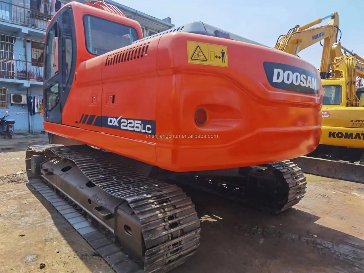 Máy xúc bánh xích second hand excavator used machinery equipment Doosan dx225 used excavators in stock for sale: hình 4