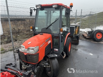  Kubota B5 B2530 Kubota B5 traktor med sopmaskin och redskap - Máy cày đa dụng