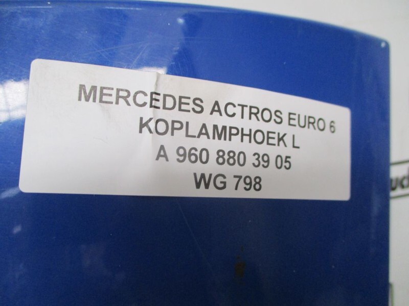 Cabin và nội thất cho Xe tải Mercedes-Benz ACTROS A 960 880 39 05 KOPLAMPHOEK LINKS EURO 6: hình 2