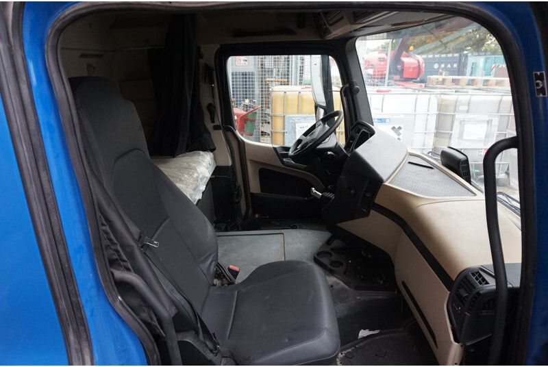 Cabin và nội thất cho Xe tải Mercedes-Benz ACTROS MP4 L-STREAMSPACE 2.3: hình 6