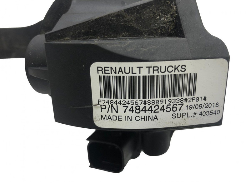 Bàn đạp Renault T (01.13-): hình 3