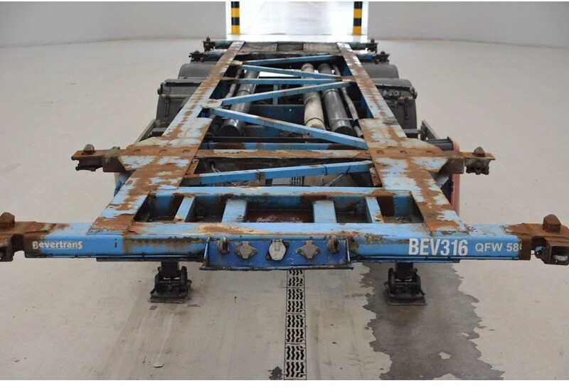 Xe chở container/ Sơ mi rơ moóc hoán đổi thân DESOT Skelet 20-30 ft: hình 2