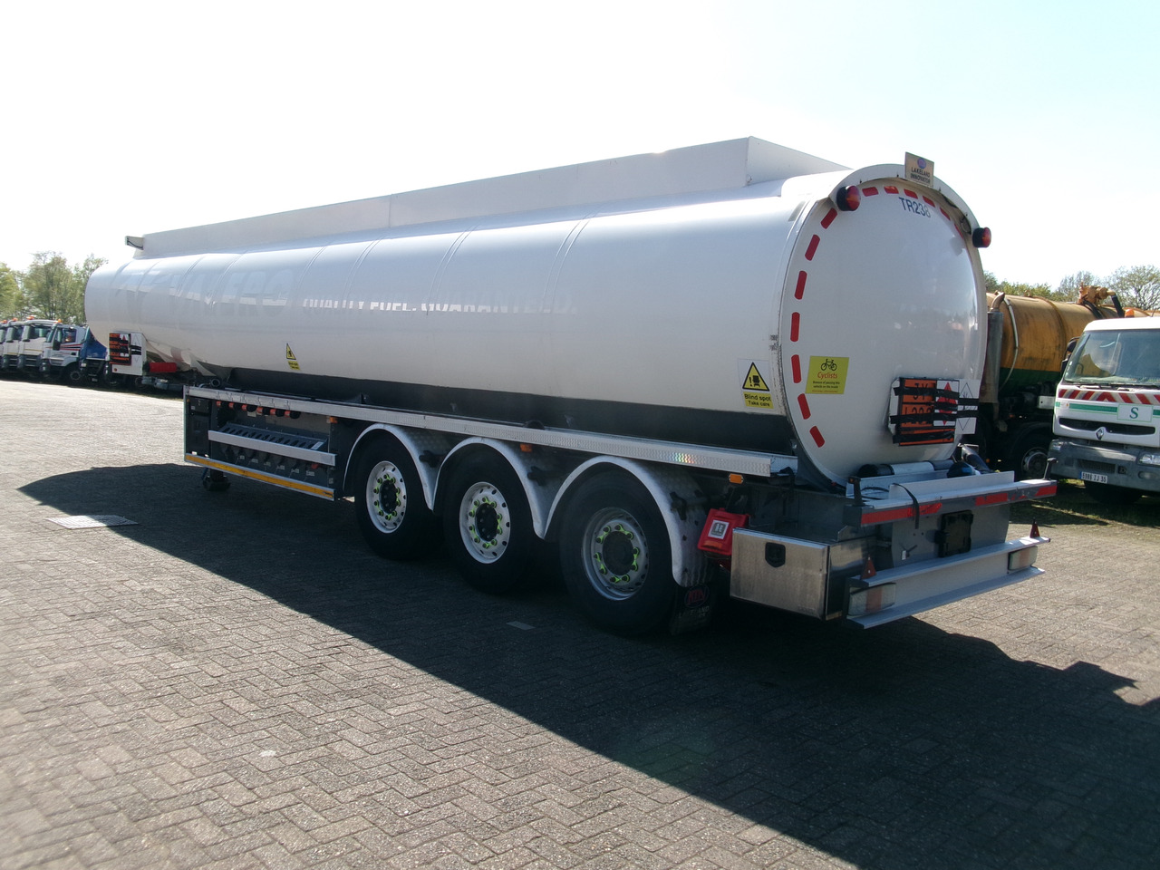 Cho thuê Lakeland Tankers Fuel tank alu 42.8 m3 / 6 comp + pump Lakeland Tankers Fuel tank alu 42.8 m3 / 6 comp + pump: hình 3