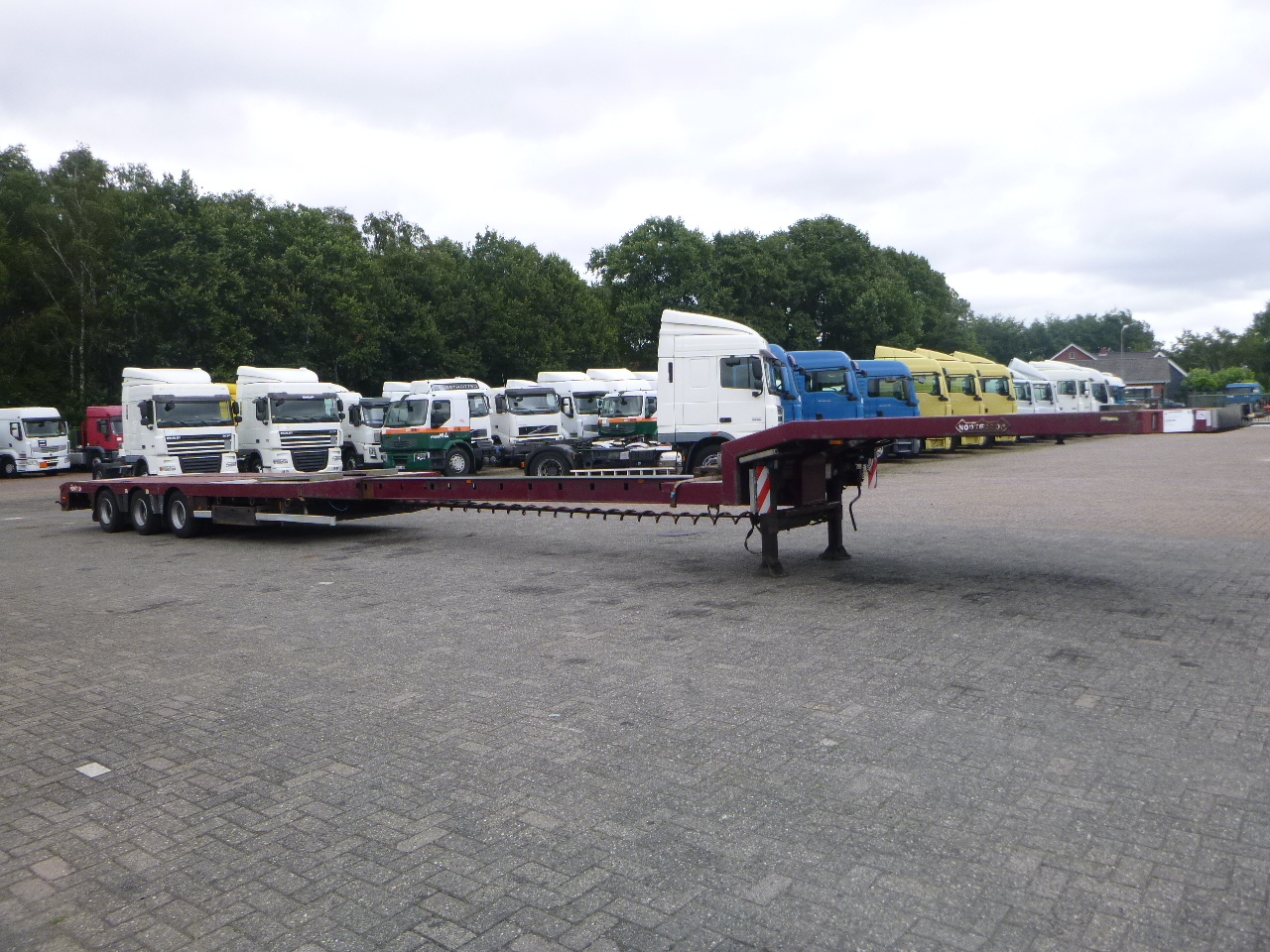 Sơ mi rơ moóc thùng thấp Nooteboom 3-axle semi-lowbed trailer extendable 14.5 m + ramps: hình 2