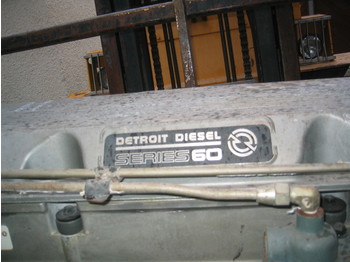 DETROIT Serie 60  11.1 - Động cơ
