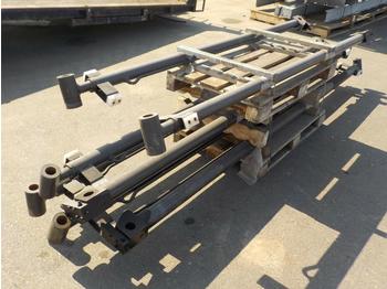  Unused Assorted Cylinders to suit JLG Telehandler - Phụ tùng