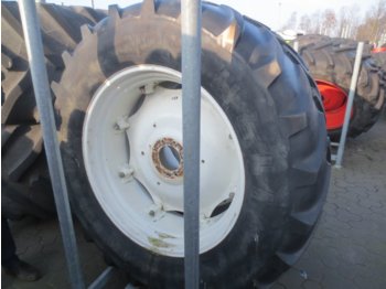 Michelin 540/65 R38 - Lốp và vành
