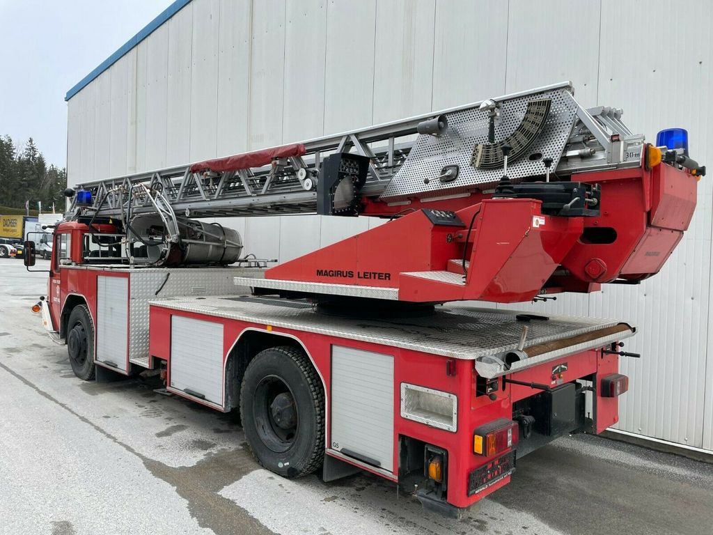 Xe tải cứu hỏa Iveco Magirus 120.25 Drehleiter 30m mit Korb!: hình 3