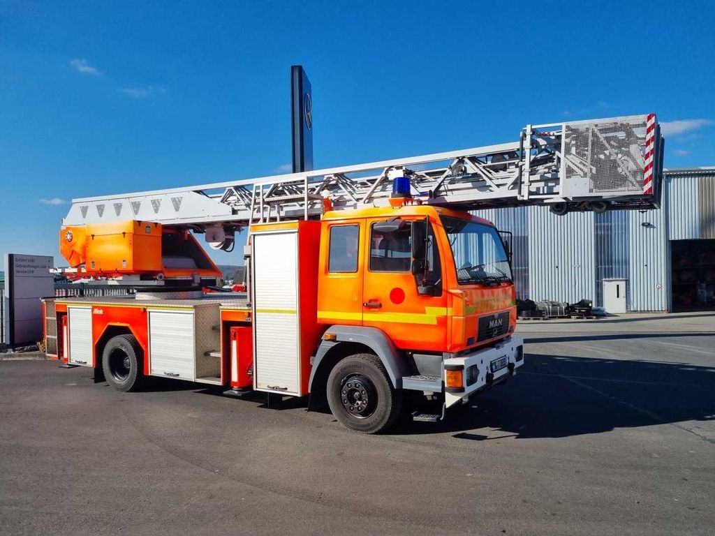 Xe tải cứu hỏa MAN 15.284LC Metz DLK 23-12 Feuerwehr Drehleiter 23m: hình 3