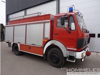 Xe tải cứu hỏa Mercedes-Benz 1017A 4X4: hình 1