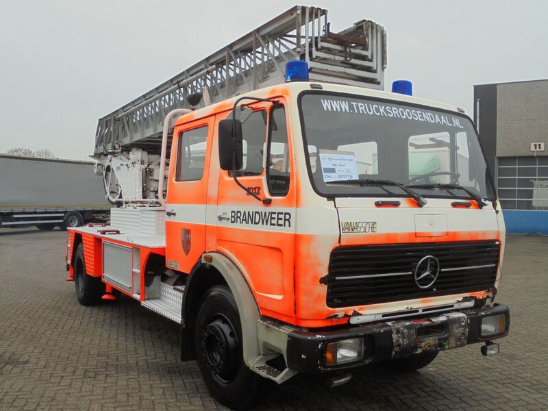 Xe tải cứu hỏa Mercedes-Benz SK 1617 + Manual + PTO + Ladder + Fire Truck: hình 3