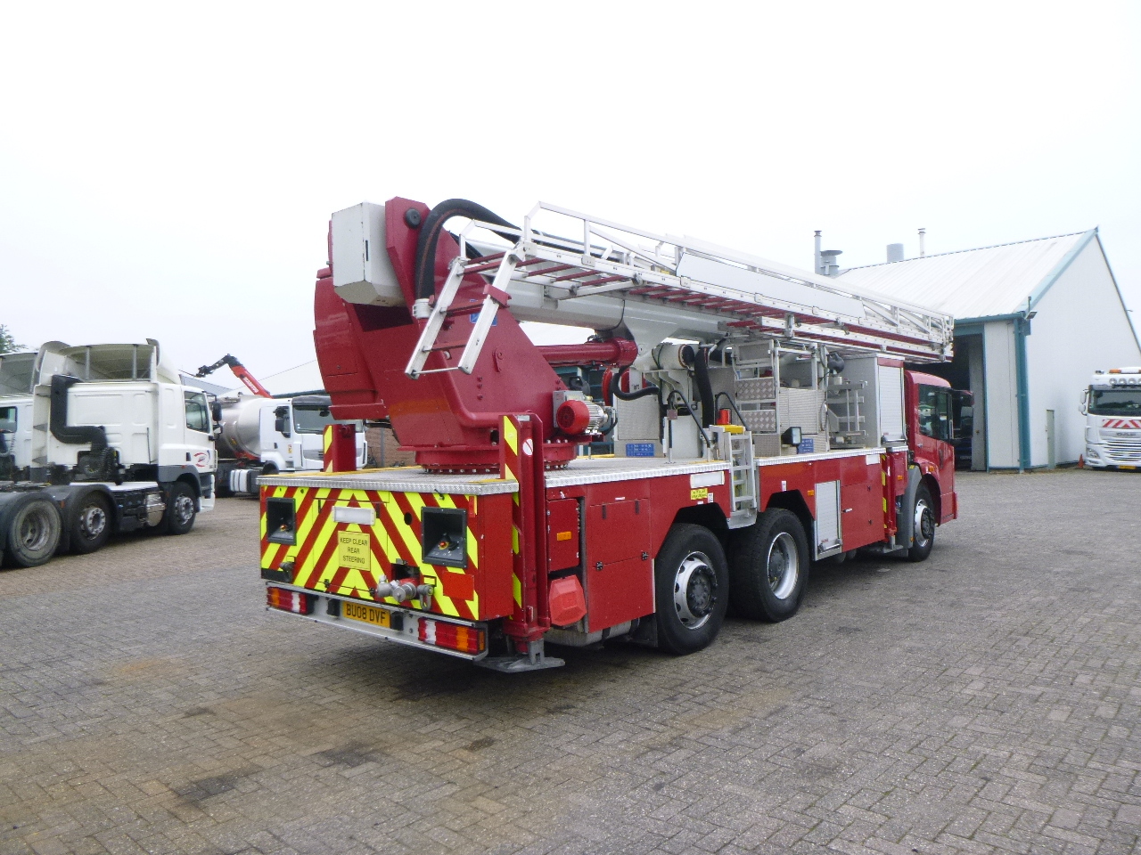 Xe tải cứu hỏa Mercedes Econic 6x2 RHD Magirus ALP325 fire truck: hình 3