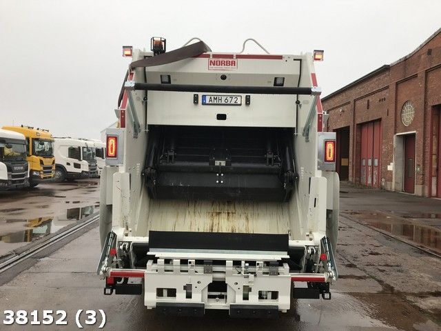 Xe tải chở rác Volvo FE 320 GeesinkNorba: hình 3