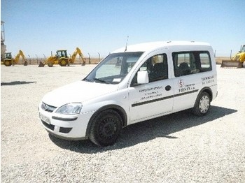 Opel COMBO CDTI - Xe tải hộp