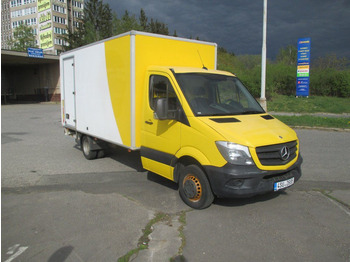 Xe tải nhỏ thùng kín MERCEDES-BENZ Sprinter 513