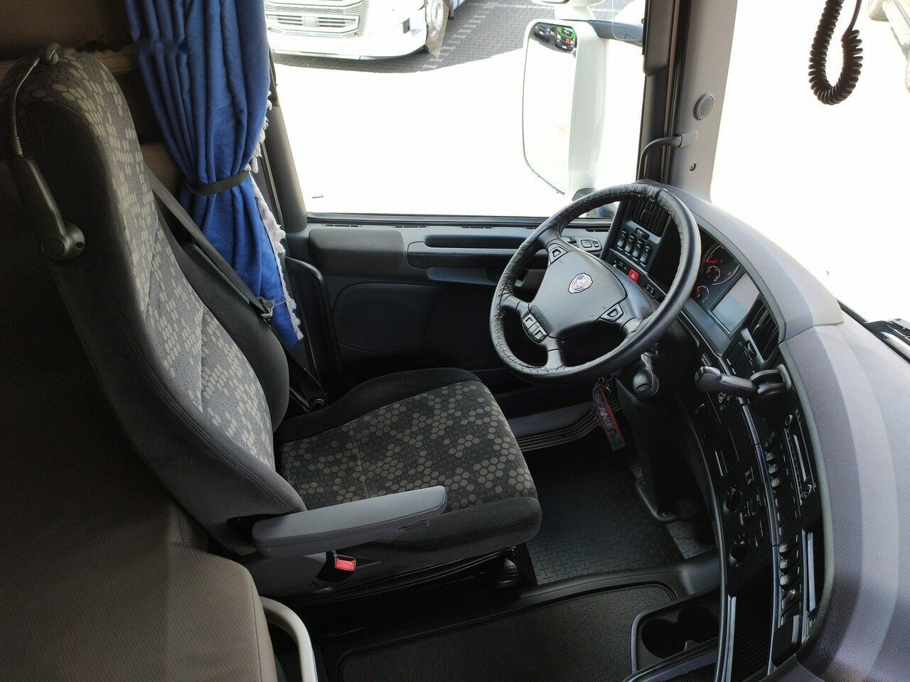 Xe đầu kéo Scania R 450: hình 42
