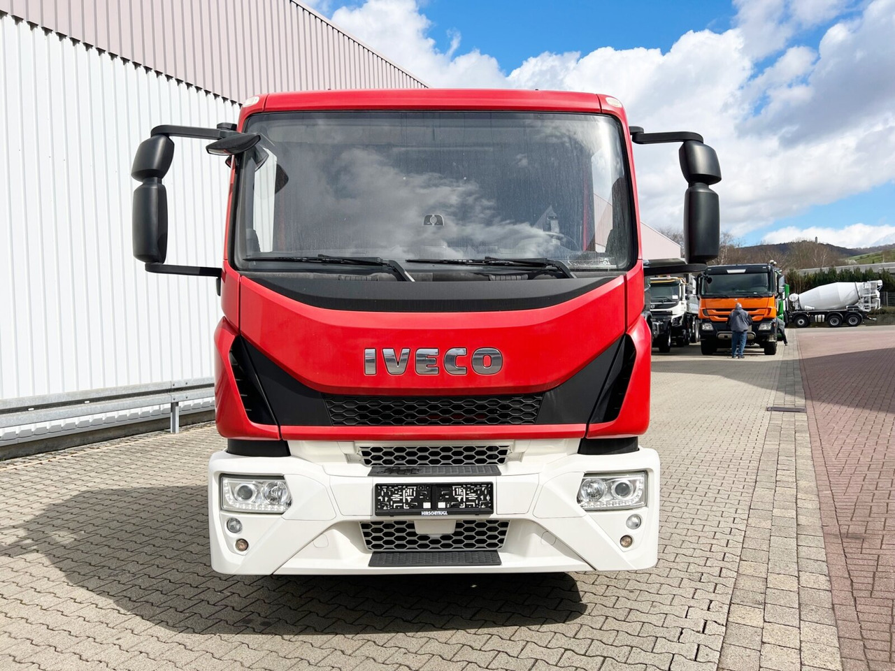 Xe tải nâng móc mới EuroCargo ML160E32 4x2 EuroCargo ML160E32 4x2: hình 8