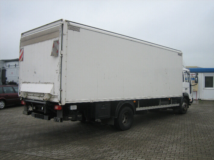 Xe tải hộp FL 6-12 4x2 FL 6-12 4x2, 4x vorhanden! Klima: hình 6