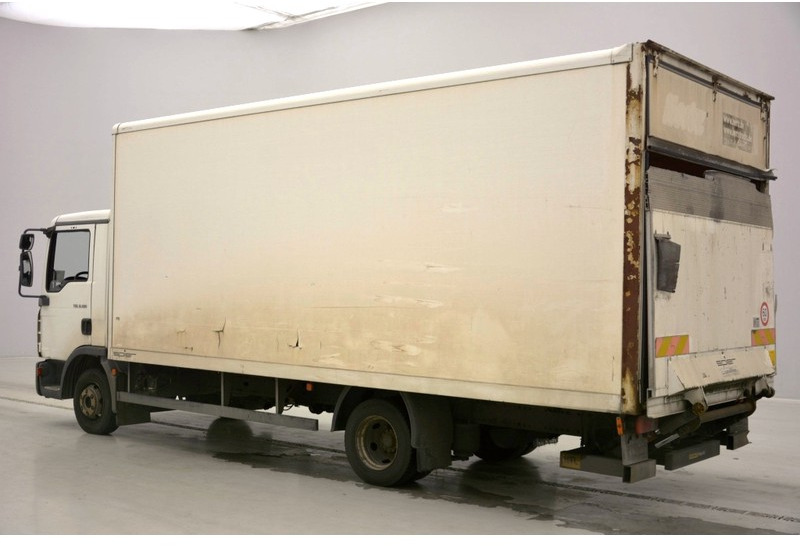Xe tải hộp MAN TGL 8.180: hình 4