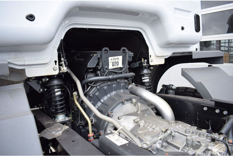 Xe tải khung gầm mới Mercedes-Benz Atego 1725 4×4 Chassis Cabin: hình 10