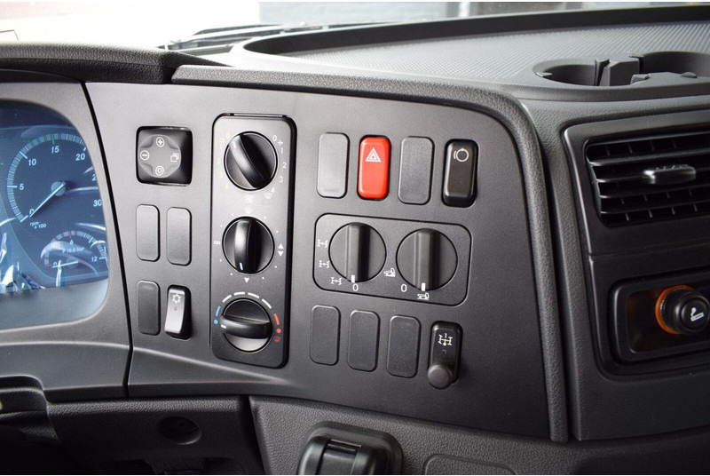 Xe tải khung gầm mới Mercedes-Benz Atego 1725 4×4 Chassis Cabin: hình 12