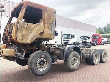 Xe tải khung gầm Renault Kerax 460.32 8x4 Kerax 460.32 8x4 mit Brandschaden: hình 1