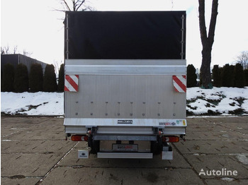 Xe tải thùng mui bạt Renault Master: hình 3