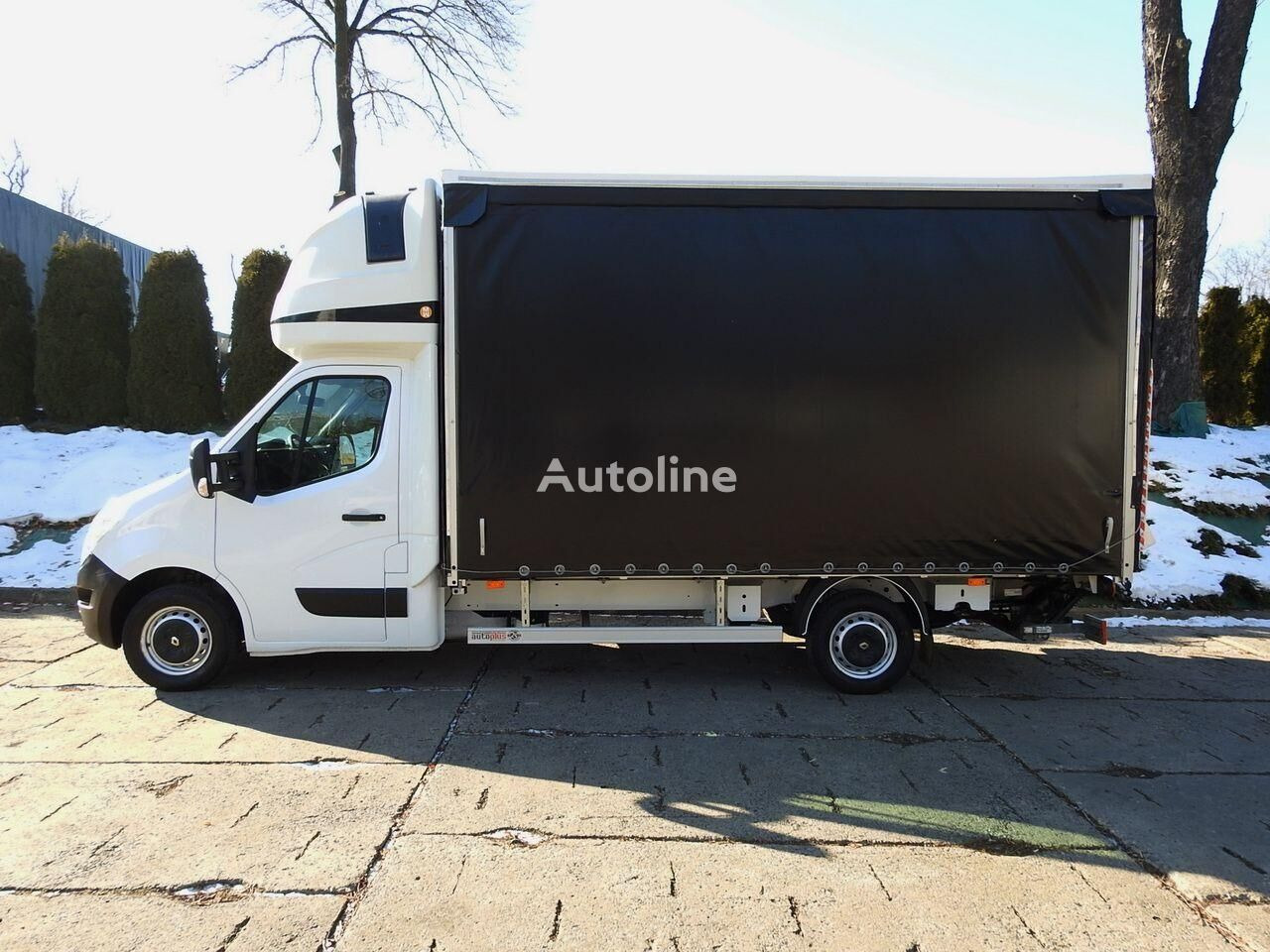 Xe tải thùng mui bạt Renault Master: hình 6