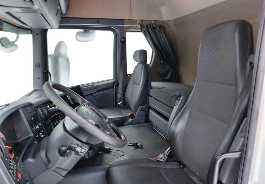 Xe tải khung gầm Scania G450: hình 12