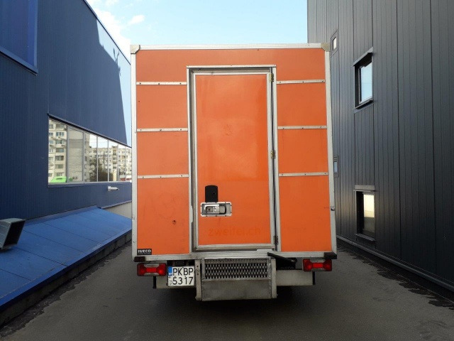 Xe tải nhỏ thùng kín IVECO 35S13: hình 6