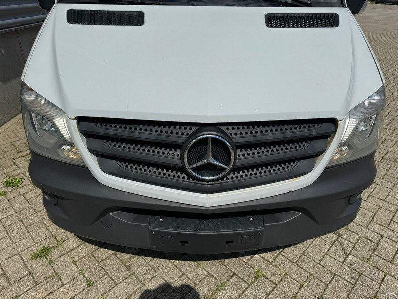 Xe van chở hàng Mercedes-Benz Sprinter 313 / Klima / Euro 5 / 3 Seats / Belgium Van: hình 6