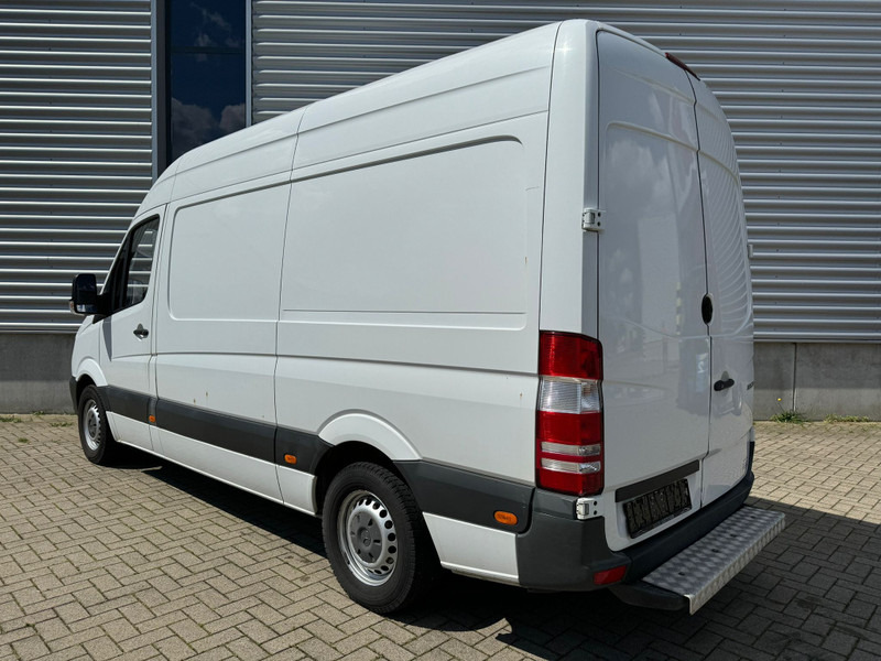 Xe van chở hàng Mercedes-Benz Sprinter 313 / Klima / Euro 5 / 3 Seats / Belgium Van: hình 3