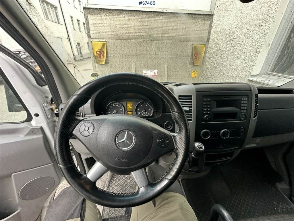 Xe tải nhỏ thùng kín Mercedes-Benz Sprinter with tail lift: hình 31