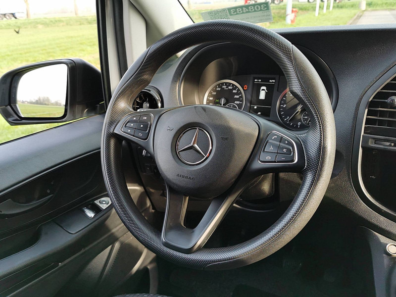 Xe van nhỏ gọn Mercedes-Benz Vito 116 cdi: hình 10